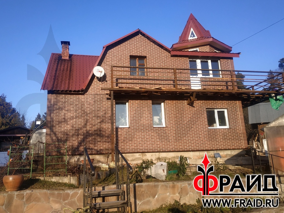 Реконструкция кирпично - блочно - каркасного дома с применением термопанелей Фрайд Премиум с клинкером CERRAD Gladka Country Wisnia.