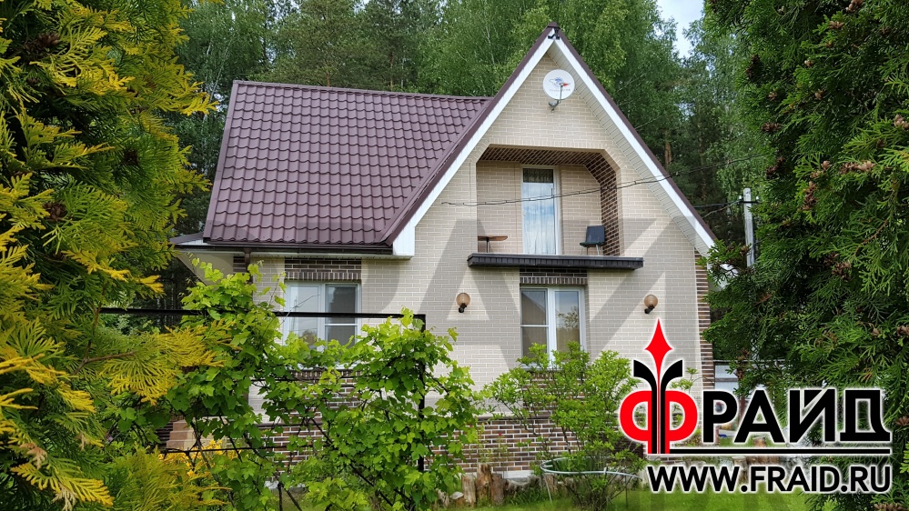 Утепление цоколя дачного дома термопанелями Фрайд с клинкером Cerrad Rustico Colorado